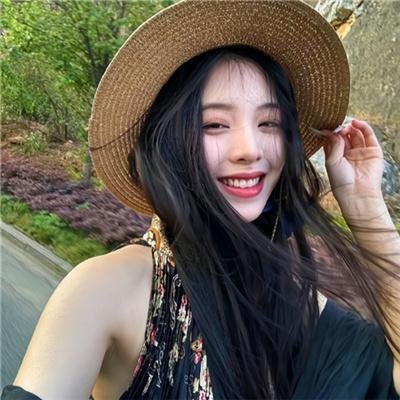 独自夜归的女孩